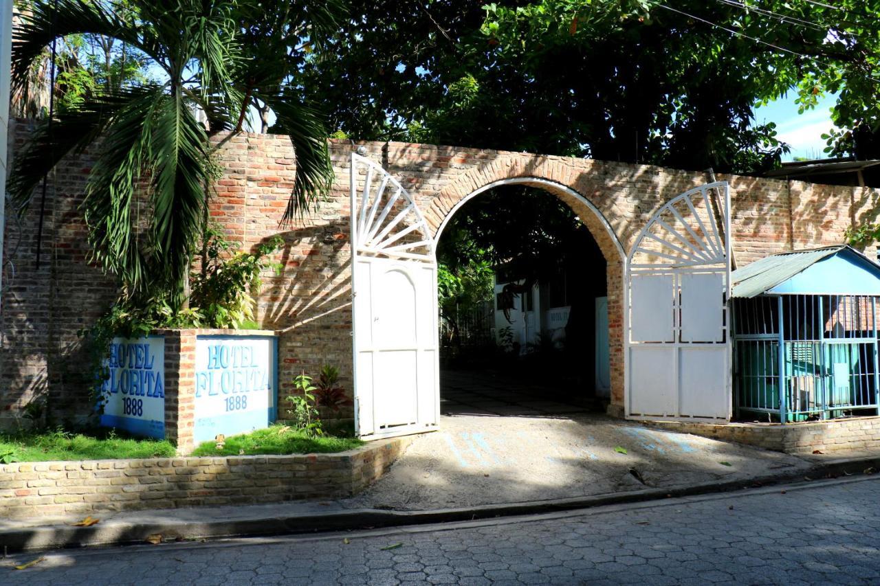 Hotel Florita Jacmel Exterior photo